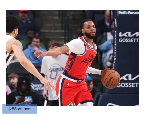 快船大胜猛龙横扫对手小卡砍27分马瑟林加兰合力高分