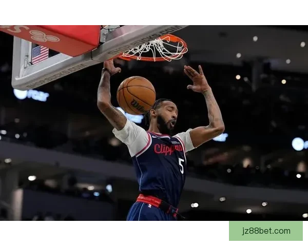 快船大胜猛龙横扫对手小卡砍27分马瑟林加兰合力高分