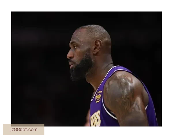 詹姆斯评价里夫斯打球风格独特节奏灵活非典型白人球员